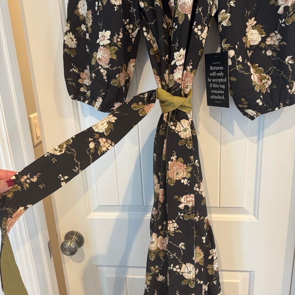 Tuckernuck Black Floral Long Sleeve Dress - Size M - NWT - Picture 11 of 11